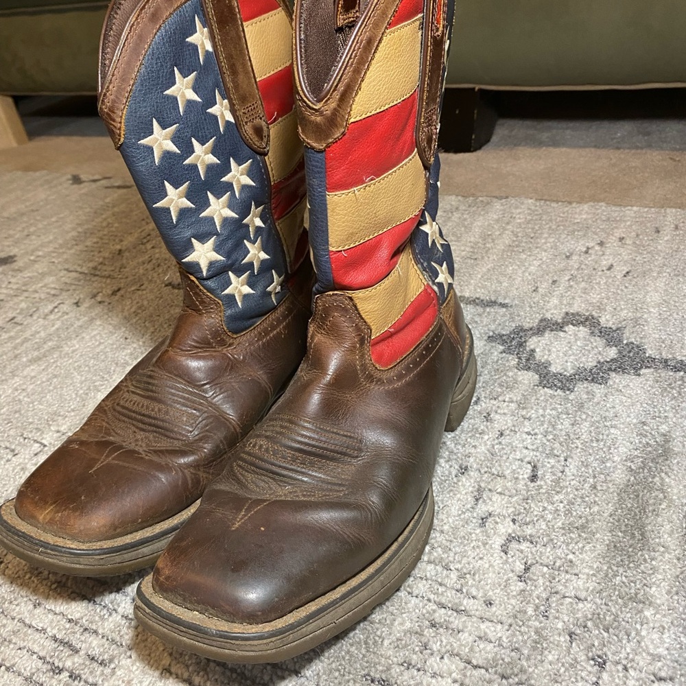 Men’s American flag cowboy boots